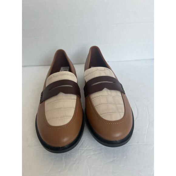 NWT ECCO Classic 15 Dressy Leather Cream Brown Slip On Comfort Penny Loafers 10 - Picture 3 of 11